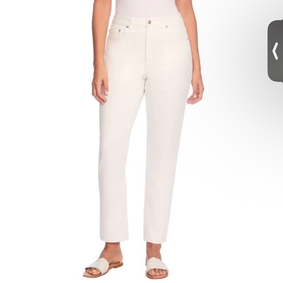 NWT six 8/29 FRYE cropped jeans. Can be unfolded. In white - Picture 4 of 5